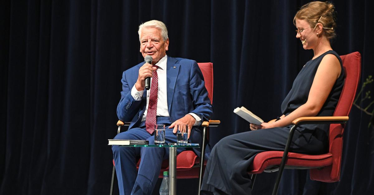 Joachim Gauck in Pfungstadt: „Haben lange zu sorglos gelebt“