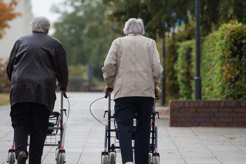 Auch Senioren in Pfungstadt möchten sich auf dem Weg zum Arzt gerne mal hinsetzen. Das Konzept der „Besitzbaren Stadt“ war nun Thema im Seniorenbeirat.