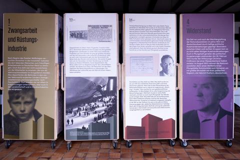 Die Stelen mit der Ausstellung zu Pfungstadt im Dritten Reich trafen während des Hessentags auf große Resonanz.Foto Leila Martin 