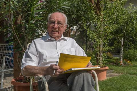 Josef Hasenauer, langjähriger CDU-Partei- und Fraktionsvorsitzender in Weiterstadt, wird 80 Jahre alt.  Foto: Marc Wickel  Foto: Marc Wickel