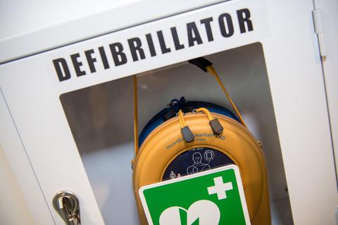 Lebensretter: Ein Defibrillator. Foto: dpa