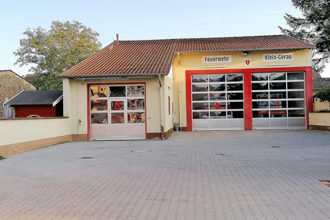 Auch die inzwischen abgeschlossene Sanierung des Klein-Gerauer Feuerwehrgerätehauses war Thema bei der Hauptversammlung des Klein-Gerauer Feuerwehrvereins. © Wulf-Ingo Gilbert