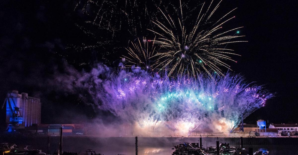 Rheinisches Fischerfest hält an Feuerwerken fest