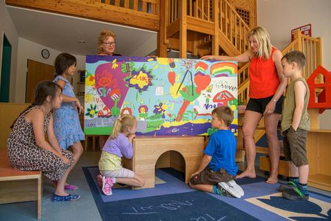 Malerische "Forschungsreise" in Gernsheimer Kita St. Maria