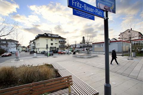 Der Fritz-Bauer-Platz im Stadtteil Gustavsburg wurde 2018 eingeweiht. Foto: Ulrich von Mengden