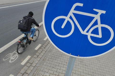 Der Radverkehr in Mörfelden-Walldorf soll bewertet werden. Foto: dpa