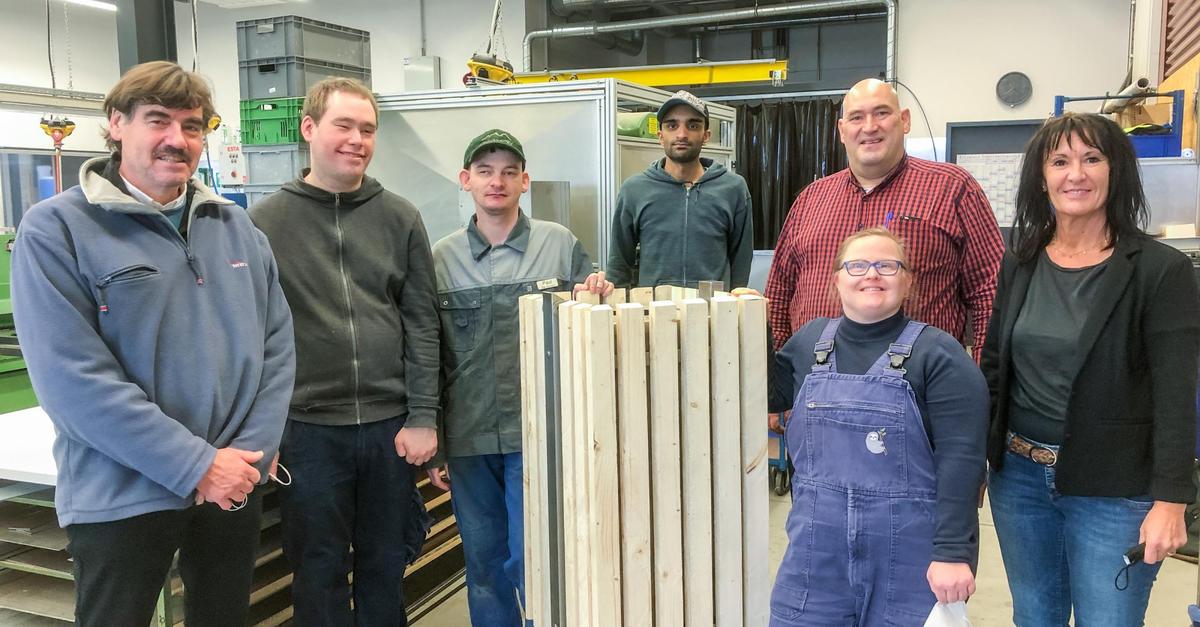 MörfeldenWalldorf Mülltonnen für Wald und Feld