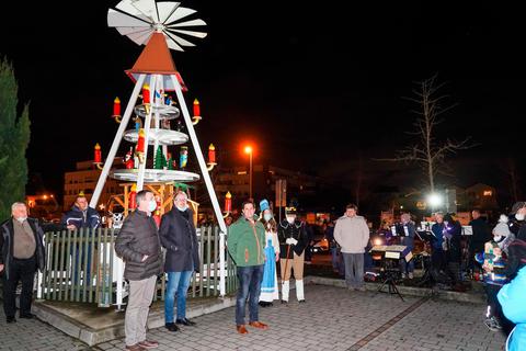 2020 gab es nur ein Video vom Anschieben der Pyramide, in diesem Jahr waren wieder Besucher im Atrium zugelassen.