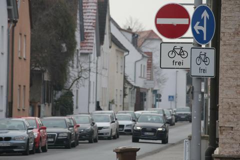 Die CDU fordert Fahrradpiktogramme auf der Fahrbahn des Einbahnbereichs der Waldstraße. Foto: Ralph Keim