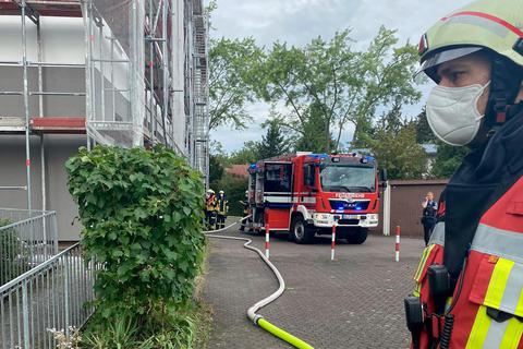 Großeinsatz der Feuerwehr Nauheim in der Käthe-Kollwitz-Straße bei einem Wohnungsbrand. Foto: Feuerwehr 