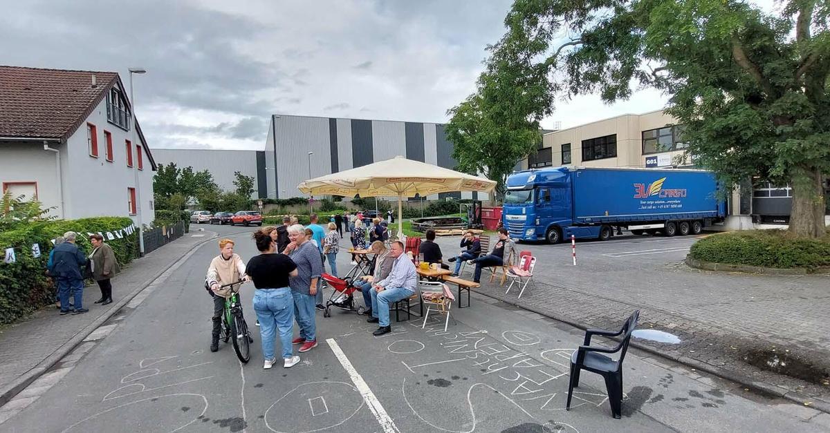 Protest gegen Speditions-Lärm in Raunheim