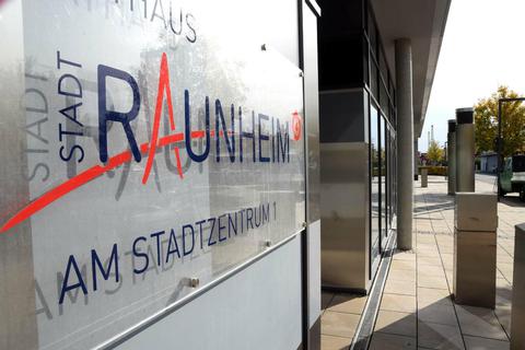Die Stadt Raunheim hat sich zur umstrittenen Namensabfrage geäußert. Archivfoto: Michael Kapp