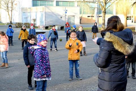 Adventssingen an der neuen Raunheimer Grundschule