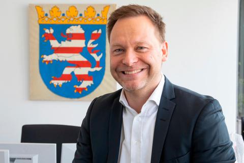 Nach den Vorstellungen von Peter Wahl soll die Digitalisierung auch im Amtsgericht in Rüsselsheim weiter vorangetrieben werden. © Volker Dziemballa (VF)