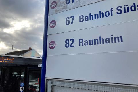 Die Buslinie 82 ist für viele Raunheimer Schüler wichtig