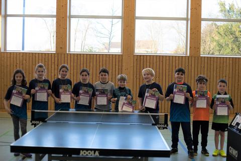Die Sieger des Tischtennis-Kreisentscheids der Mini-Meisterschaften beim TSV 05 Trebur. Foto: Dirk Endner
