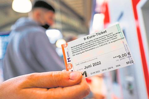 Pro Bahn rechnet damit, dass das 9-Euro-Ticket auch für Urlaubsreisen genutzt wird. Dann könnte es aufgrund des hohen Fahrgastaufkommens in den Zügen eng werden. Archivfoto: Daniel Bockwoldt 