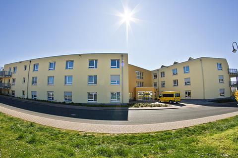 Seit drei Jahren ist das Pflegeheim in Sprendlingen fertiggestellt – nun soll es endlich eröffnet werden. Archivfoto: Edgar Daudistel