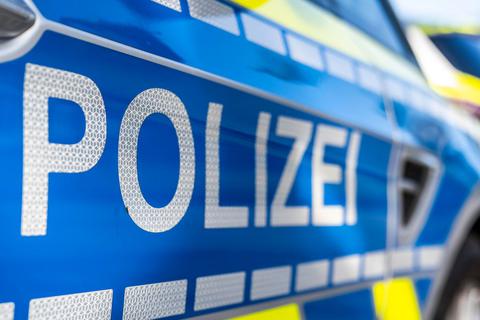 Ein 29-Jähriger hat Beamte der Dillenburger Polizei bedroht. 