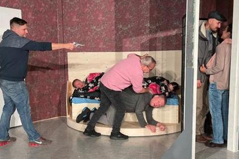 Die Bannoser spielen im November die Komödie „Floh im Ohr“. Foto: Theaterverein