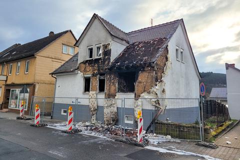 In der Nacht von Samstag auf Sonntag brach in einem Einfamilienhaus  in Höchst im Odenwald ein Feuer aus.