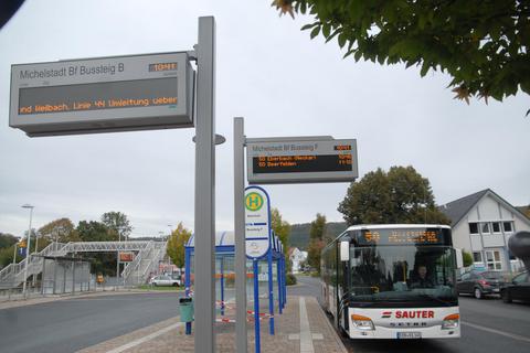 Die Vernetzung von Bus und Bahn erfährt mit dem Fahrplanwechsel eine weitere Verbesserung. Archivfoto: Guido Schiek