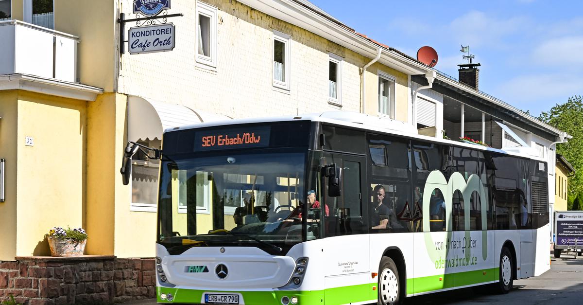 Odenwaldbahn gesperrt: Ersatzbusse sichern Pendlerverkehr