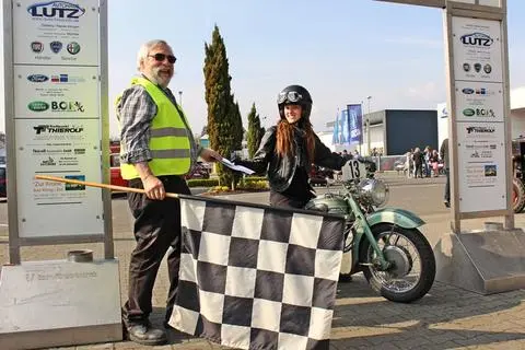 Denise Rainer Reichlich Oldtimer auf den Odenwälder Straßen