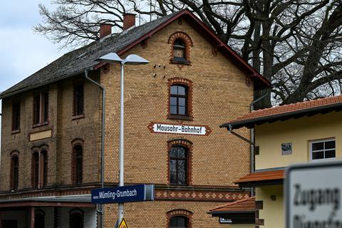 Der Bahnhof von Mümling-Grumbach beherbergt die größte Wochenstube der Fledermaus Großes Mausohr in Südhessen. 