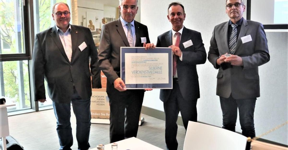 Dank in Silber für den Odenwälder Fliesenlegermeister Echo Online