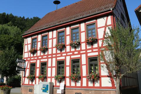 Der Oberzent-Verwaltungsstandort im Schöllenbacher Rathaus steht vor der Auflösung. Archivfoto: Thomas  Wilken
