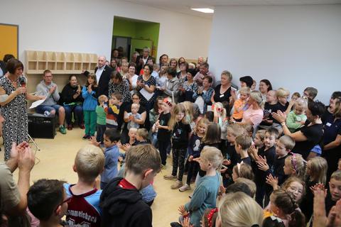 Große Freude herrschte beim Bezug des neuen Kindergarten-Gebäudes in Beerfelden. Thomas Wilken