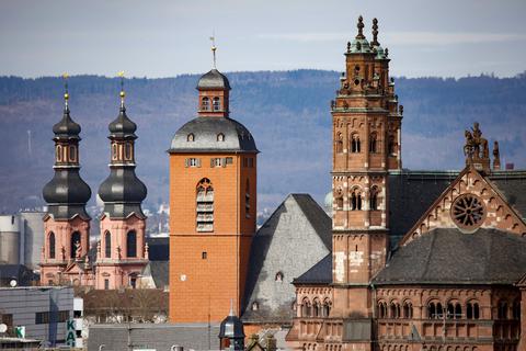 Mainz und seine Kirchen Dom, Quintinskirche und Peterskirche