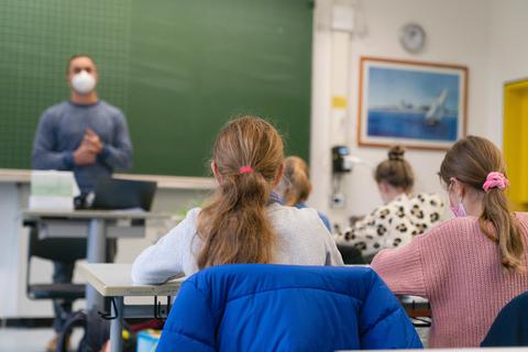 Über 100 Schulsprecher und Schulsprecherinnen, darunter auch Vertreter aus Hessen und Rheinland-Pfalz, haben den Brief unterzeichnet, der als Online-Petition in weniger als einer Woche bereits mehr als 12.0000 weitere Unterstützer fand.  Foto: dpa