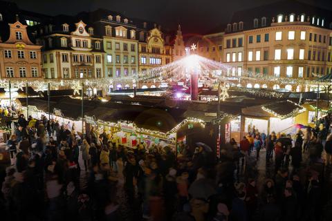 Nach der Corona-bedingten Zwangspause soll der Mainzer Weihnachtsmarkt 2021 wieder stattfinden. Archivfoto: Sascha Kopp