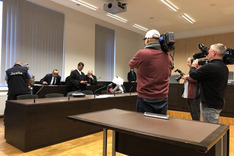 Ali Bashar vor der Urteilsverkündung im Wiesbadener Landgericht. Foto: Wolfgang Degen