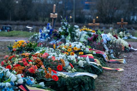 Am Dienstag war der getötete Polizist beigesetzt worden, am Mittwoch auch seine Kollegin. Foto: dpa/Harald Tittel