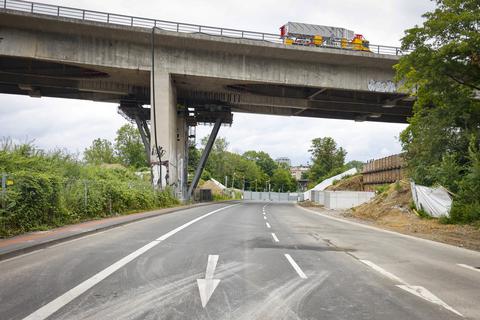 Die marode Salzbachtalbrücke bei Wiesbaden. Foto: Sascha Kopp