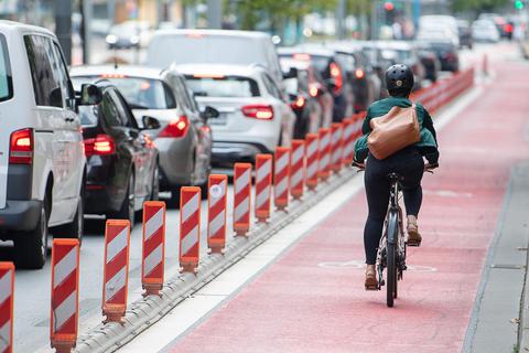 Die Mannheimer Bürger fahren viel Fahrrad. Sicher fühlen sie sich dabei aber nicht immer. Foto: dpa