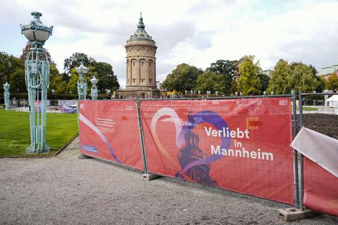 „Verliebt in Mannheim?“ Zumindest die Chance dazu werden 2023 deutlich mehr Menschen haben als sonst, immerhin empfiehlt „Marco Polo“ für das kommende Jahr unbedingt einen Besuch in der Stadt. Foto: dpa