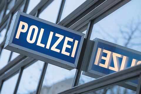 Bei der Polizei Frankfurt sind bereits sogenannte Super-Recognizer im Einsatz. Demnächst soll es sie in ganz Hessen geben. Foto: Boris Roessler/dpa 
