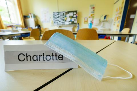 Schüler und Lehrer der Ludwig-Beck-Schule in Wiesbaden sollen sich in Quarantäne begeben. Symbolfoto: Sascha Kopp