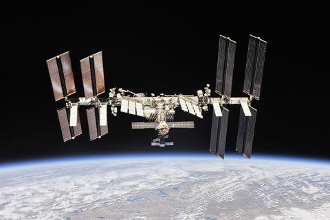 Matthias Maurer ist auf der ISS angekommen. Der Astronaut ist der zwölfte Deutsche im All. Foto: dpa