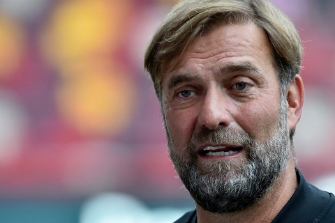 Für Jürgen Klopp ist die Verweigerung einer Corona-Impfung wie Alkohol am Steuer. Foto: Rui Vieira/AP/dpa 