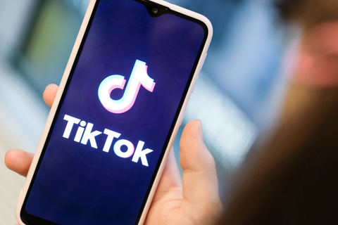 TikTok ist eine beliebte Social-Media-Plattform Foto: Jens Kalaene/dpa