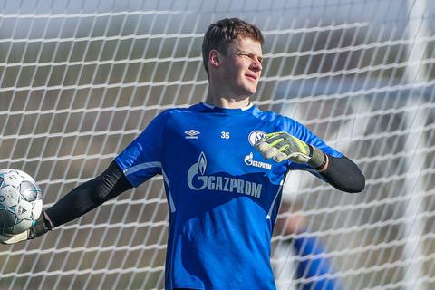Schalkes Nummer 1 Alexander Nübel wechselt auf die Bayern-Bank. Foto: dpa