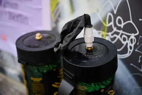 vape darmstadt Kann Man Eine Vape Mit Ins Flugzeug Nehmen E-Zigaretten: sind Liqudis und  Vaps im Flugzeug erlaubt? main image 1