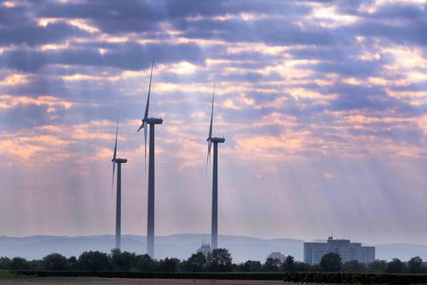Windräder bei Mörstadt (Kreis Alzey-Worms). Foto: Sascha Kopp