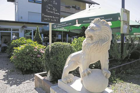 Im „Poseidon“ in Bad König  kann der Gast ruhig einen Löwenhunger mitbringen. Foto: Guido Schiek 