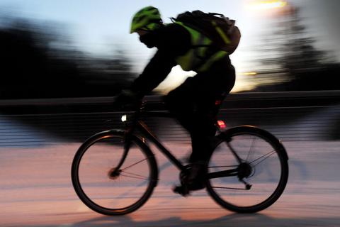 In der dunklen Jahreszeit ist das Licht am Fahrrad sehr wichtig. Doch Licht ist nicht gleich Licht. Foto: Tobias Hase